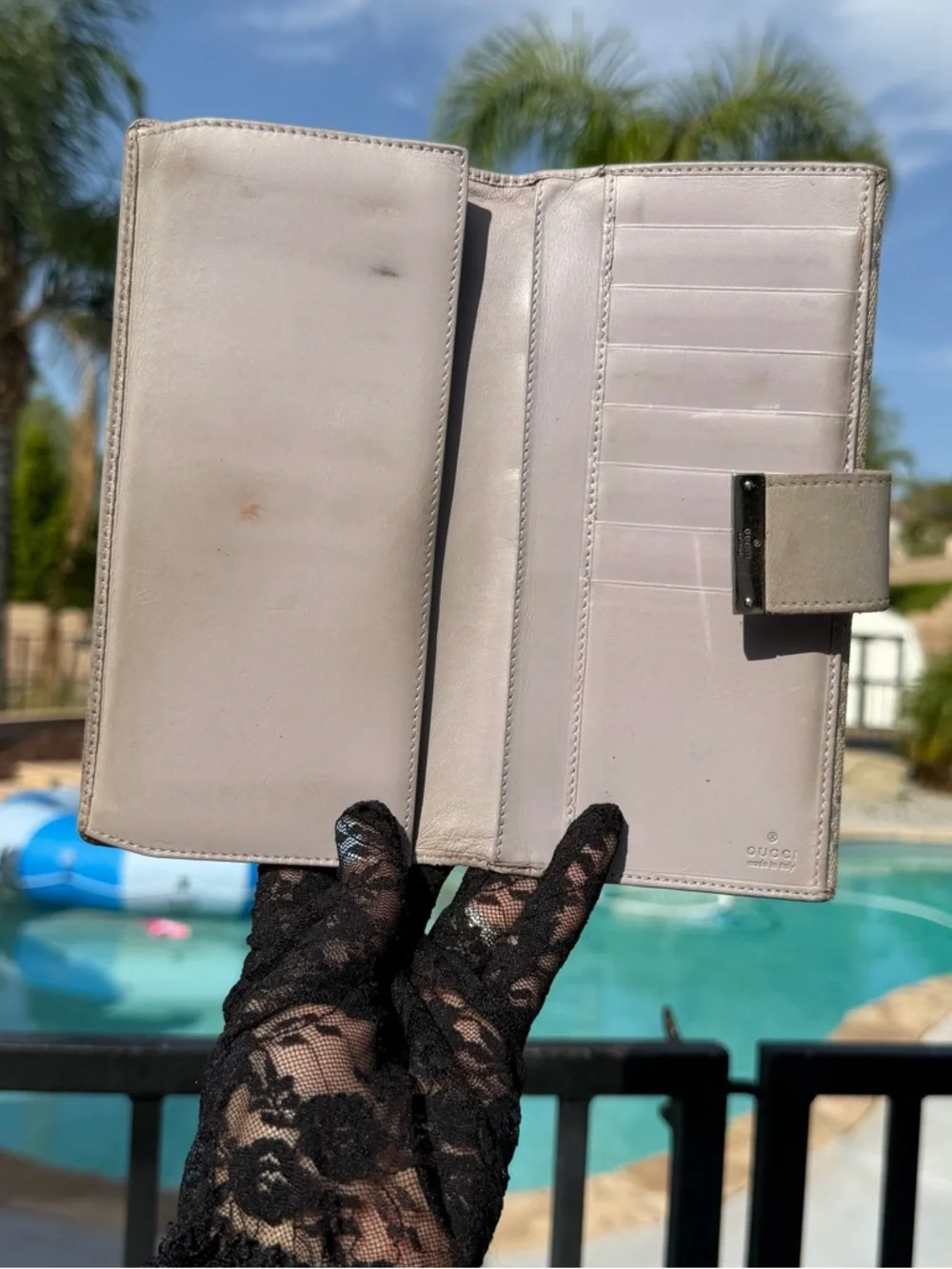 Gucci Taupe GG Canvas Continental Wallet - Picture 3 of 5